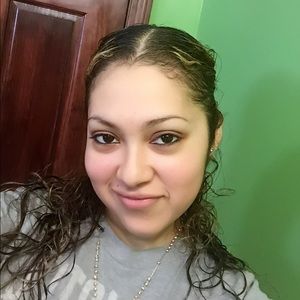 Meet your Posher, Yasmin