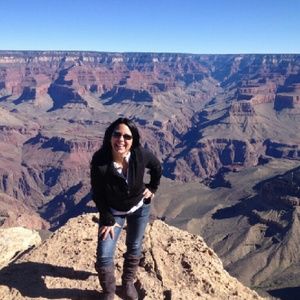 Meet your Posher, Yera