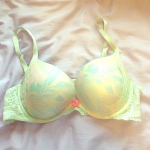 Victoria's Secret Dream Angels bra