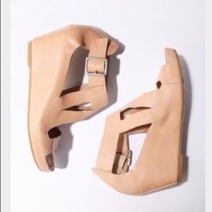 Matiko Wedge Sandals