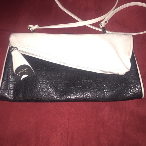 Jessica Simpson Purse - Picture 3 of 3