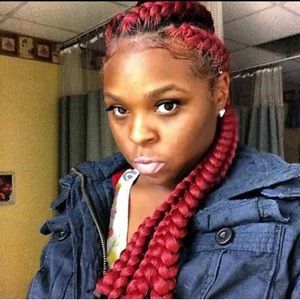 Meet your Posher, Demetria