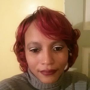 Meet your Posher, Cassandra