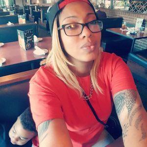 Meet your Posher, Monique