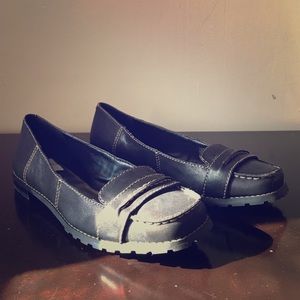 BCBG Paris loafers