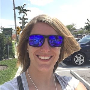 Meet your Posher, Neila