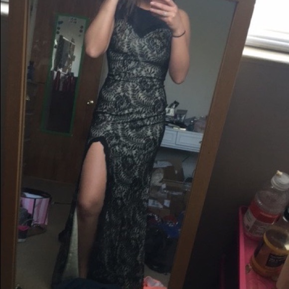 Black lace prom dress