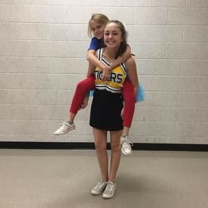 Meet your Posher, Anna