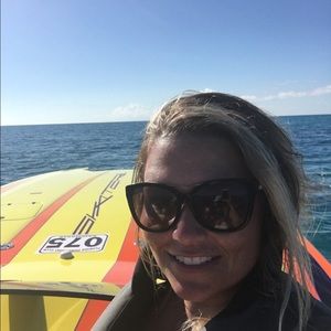 Meet your Posher, Jessica