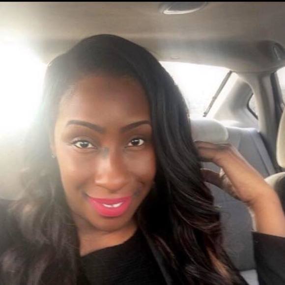 Meet your Posher, Latisha