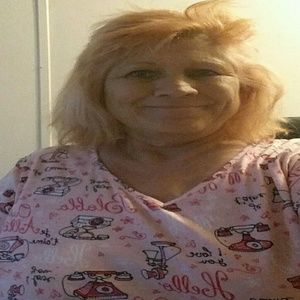 Meet your Posher, Lois