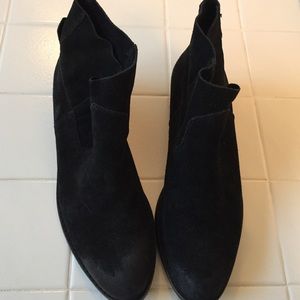 Dolce Vita Black Ankle Booties