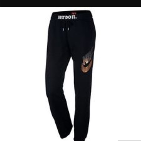 💜Nike Metallic Loose Fit Sweats💜 - Picture 4 of 4