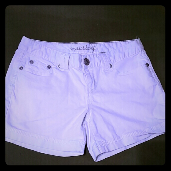Maurices white shorts ~ size 7/8
