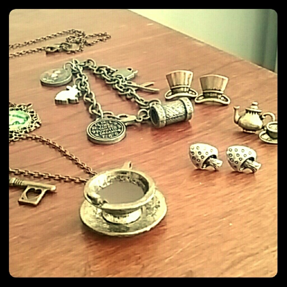 Alice in wonderland jewelry bundle