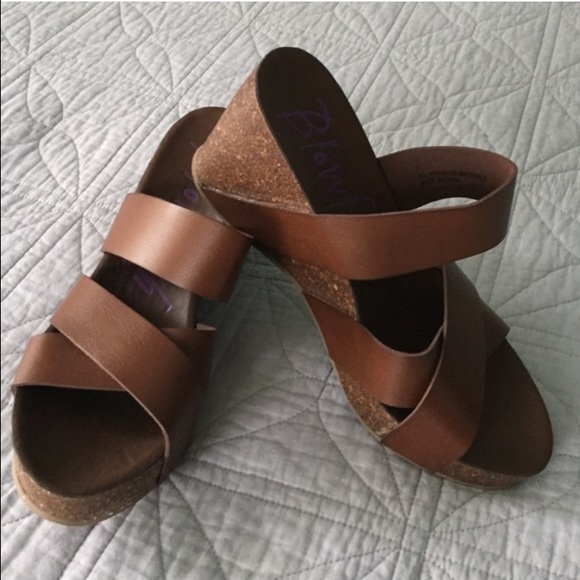 Blowfish Brown leather wedges