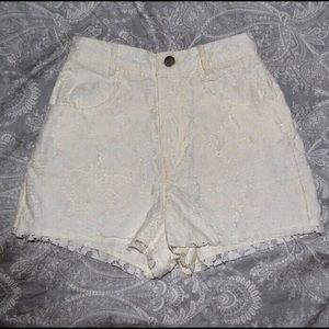 NWOT Lace High-Waisted Shorts by Motel, Size Small