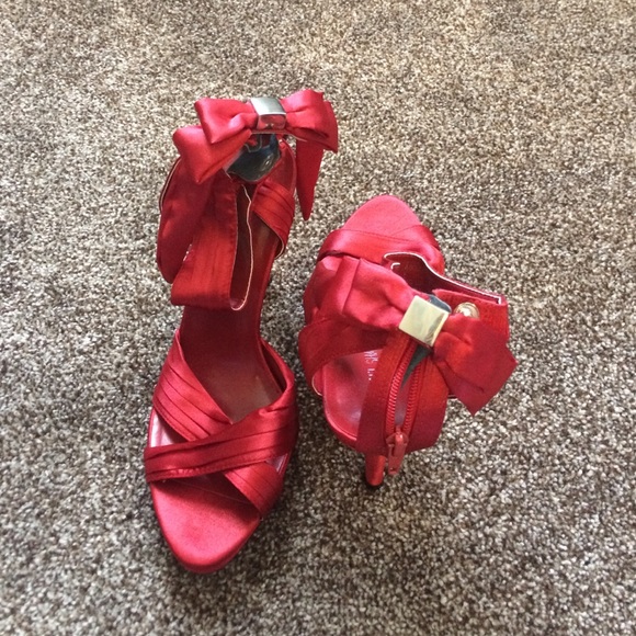 Michael Shannon Heels