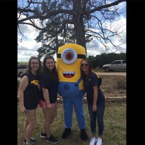 Meet your Posher, Elizabeth