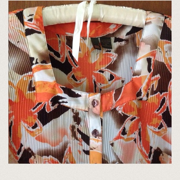 Flutter sleeves blouse - Picture 2 of 4