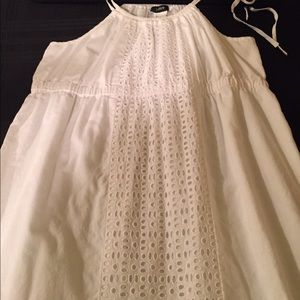 White mini dress, adjustable neckline!