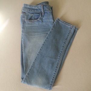 AEO Jeggings light denim jeans