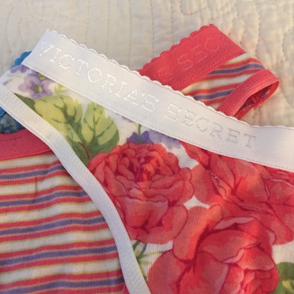 NWOT  Victoria's Secret Thongs / Panty Bundle 💋
