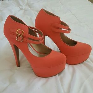 Coral Charlotte Russe Pumps