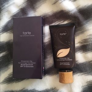 Tarte Amazonian clay foundation