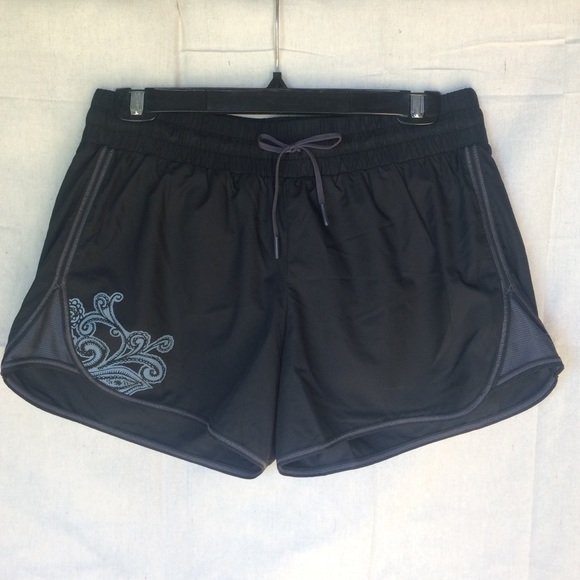 Kick Asphalt Run Short
