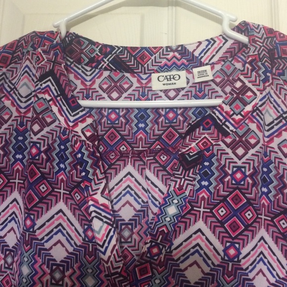 Patterned top - Picture 2 of 4