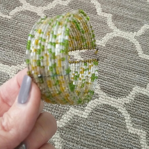 Beaded bracelet - Picture 2 of 2