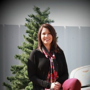 Meet your Posher, Casey