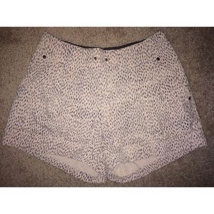 Lululemon Spring Breakaway shorts