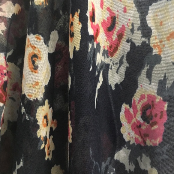 ✨Boho Fringe Kimono✨ - Picture 3 of 3