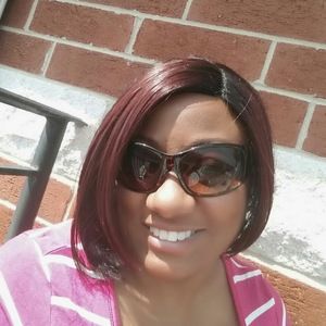 Meet your Posher, Kenisha