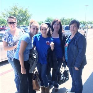 Meet your Posher, Lori