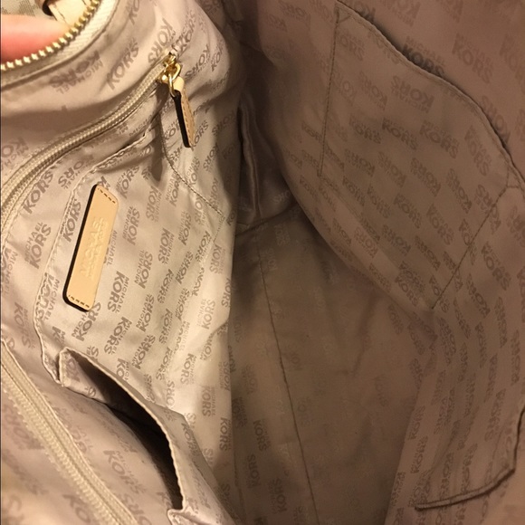 Michael Kors Handbag - Picture 3 of 3