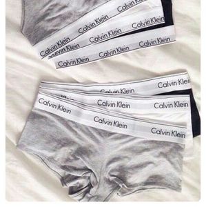 NWOT CALVIN KLEINS