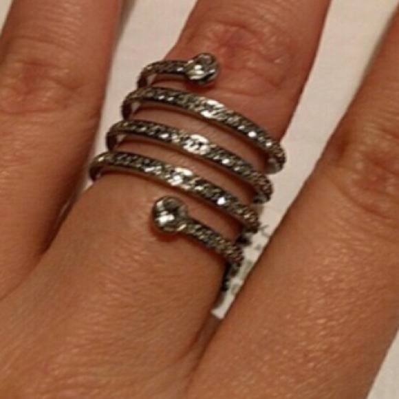 NWT Mk ring - Picture 2 of 3