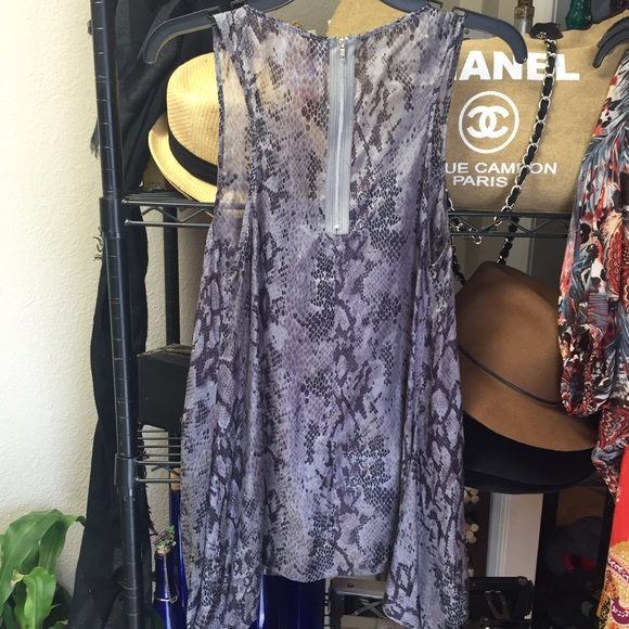 Silk sleeveless top - Picture 2 of 3