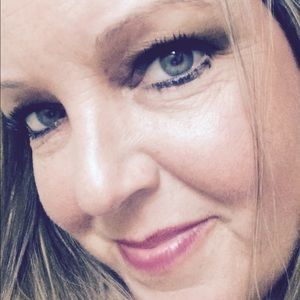 Meet your Posher, Mitzi