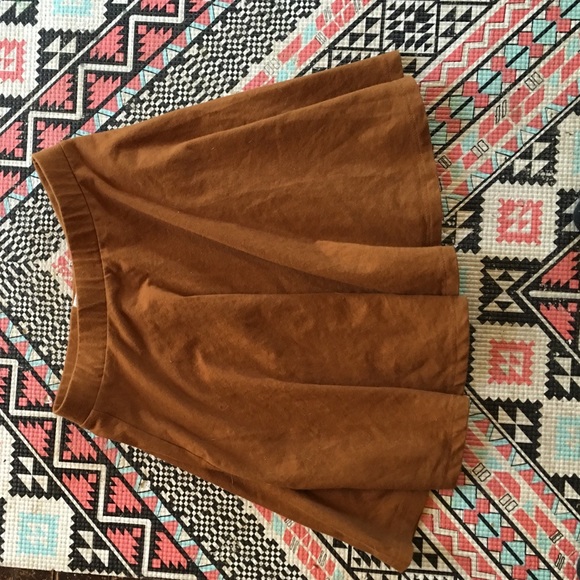 Forever 21 beige skirt