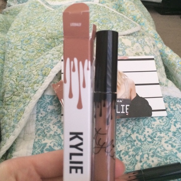 Kylie lip gloss like and Literally brand new
