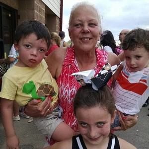 Meet your Posher, Janet