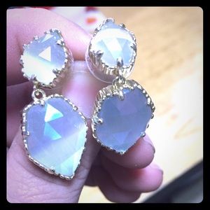 SOLD Kendra Scott Quincy iridescent slate earrings