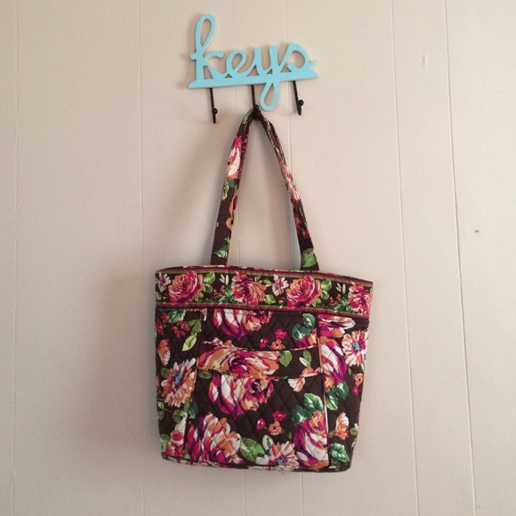 Medium size Vera Bradley tote