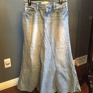 Maurices long denim Jean skirt size 3/4 excellent