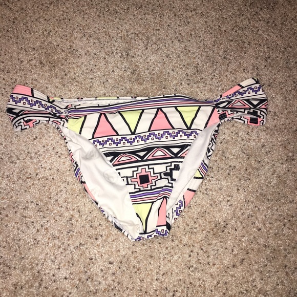 Multi color tribal print bottoms Victoria secret - Picture 1 of 1