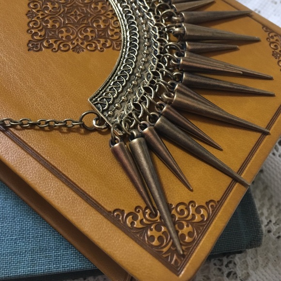 Tribal Spike Necklace - Picture 2 of 4